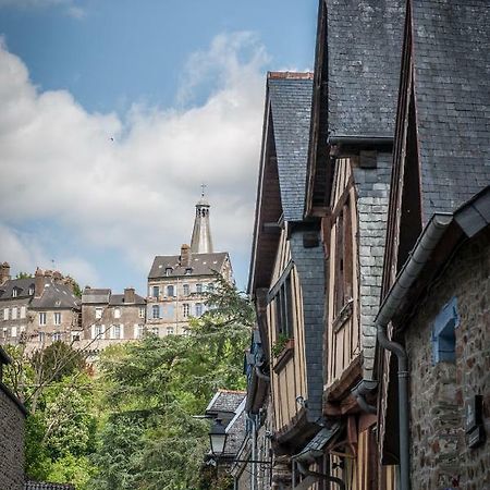 Hotel Particulier Le Mercier De Montigny -Une Nuit Sur Les Remparts- Fougères Exteriér fotografie