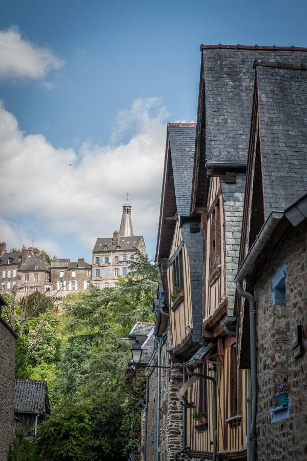 Hotel Particulier Le Mercier De Montigny -Une Nuit Sur Les Remparts- Fougères Exteriér fotografie