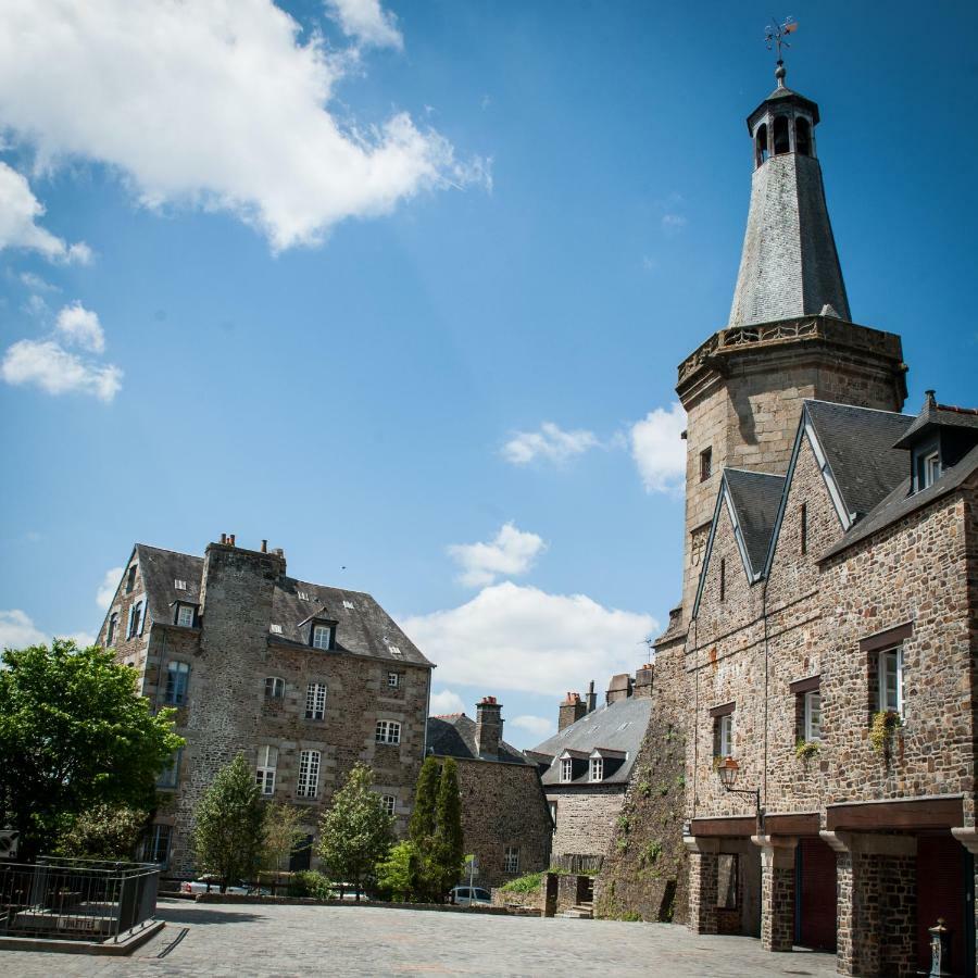 Hotel Particulier Le Mercier De Montigny -Une Nuit Sur Les Remparts- Fougères Exteriér fotografie