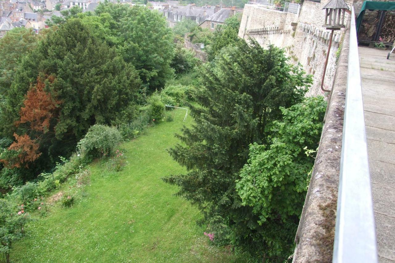 Hotel Particulier Le Mercier De Montigny -Une Nuit Sur Les Remparts- Fougères Exteriér fotografie