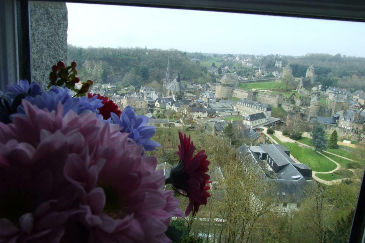 Hotel Particulier Le Mercier De Montigny -Une Nuit Sur Les Remparts- Fougères Exteriér fotografie