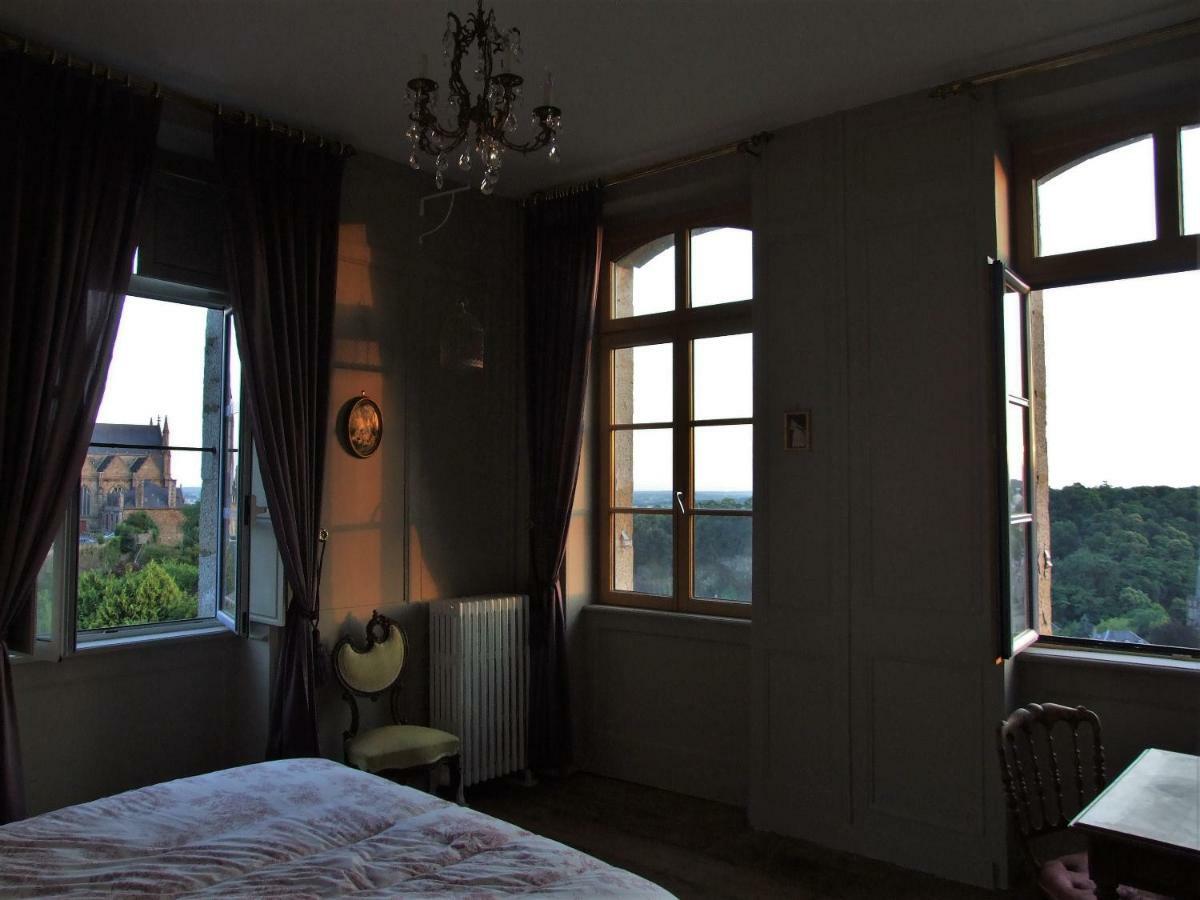 Hotel Particulier Le Mercier De Montigny -Une Nuit Sur Les Remparts- Fougères Exteriér fotografie