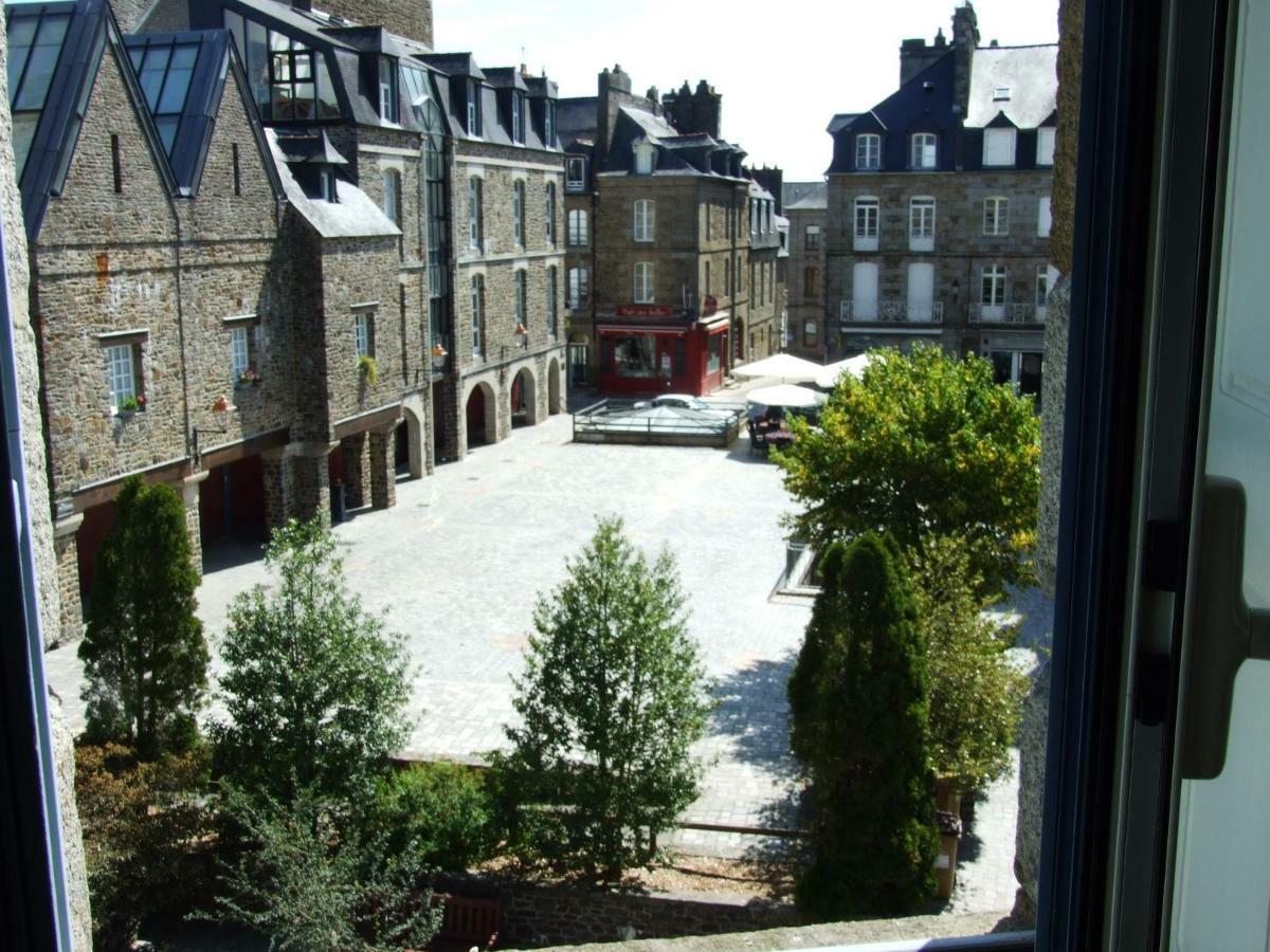 Hotel Particulier Le Mercier De Montigny -Une Nuit Sur Les Remparts- Fougères Exteriér fotografie